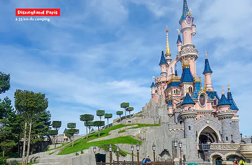 Castillo de la Bella Durmiente en Disneyland Pars, atraccin turstica cerca de Marne-la-Valle. Castillo de la Bella Durmiente en Disneyland Pars, atraccin turstica cerca de Marne-la-Valle.
